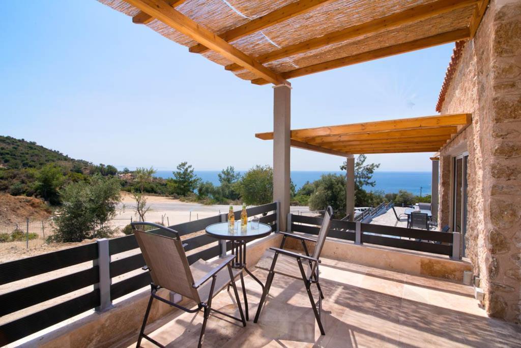 Mare Pedra Villas Skála Marión Buitenkant foto
